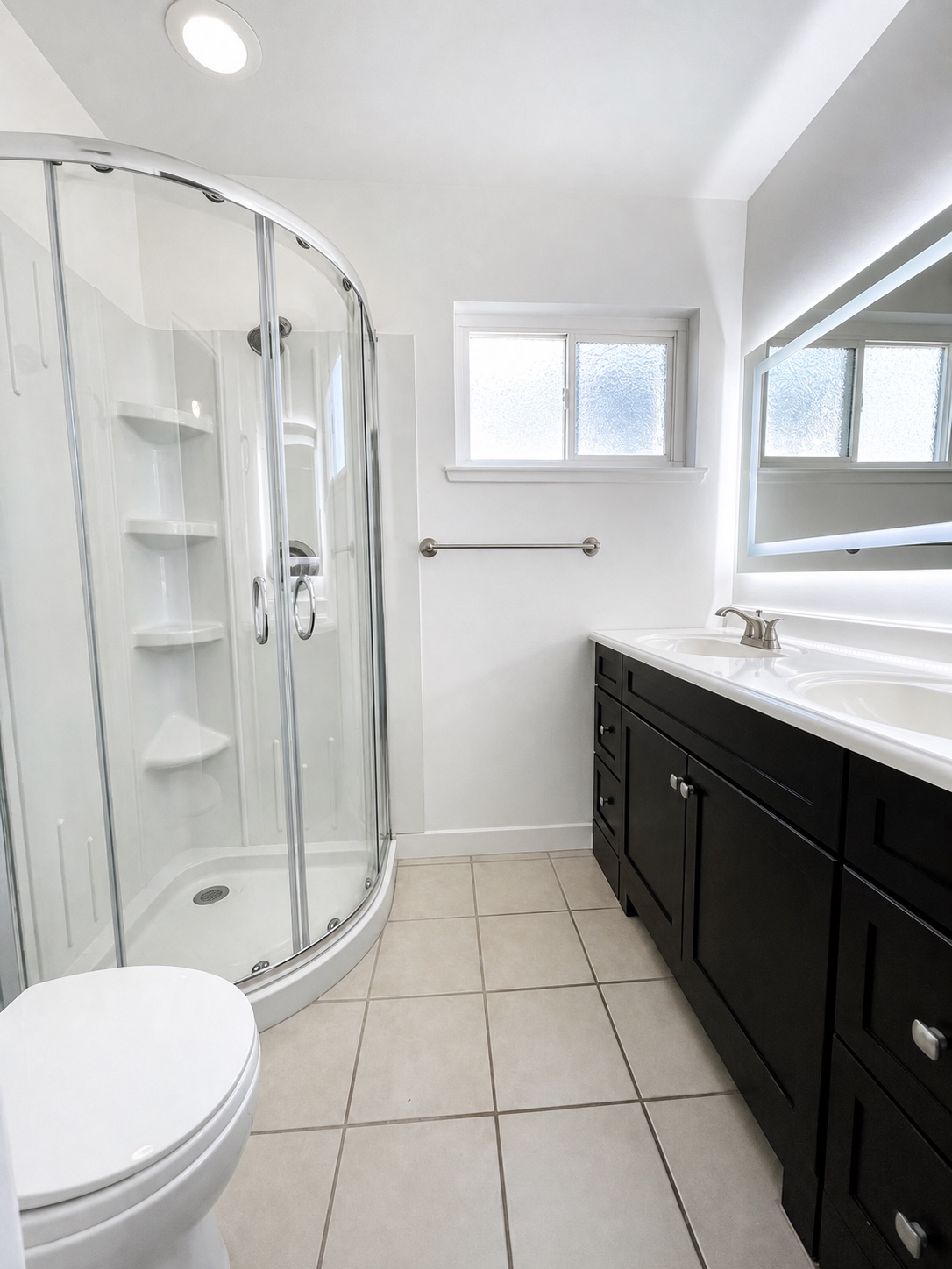 Updated bathroom with contemporary finishes